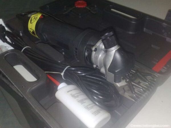 masina-za-sisanje-ovaca-masina-za-ovce-320w-5425645050135-71810248941.jpg Mašina za šišanje ovaca, mašina za ovce 320w