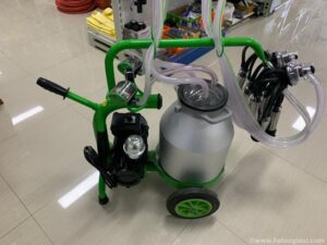 muzilica-za-2-krave-mala-muzilice-za-krave-5425645052978-71810261130.jpg Muzilica za 2 krave mala, muzilice za krave